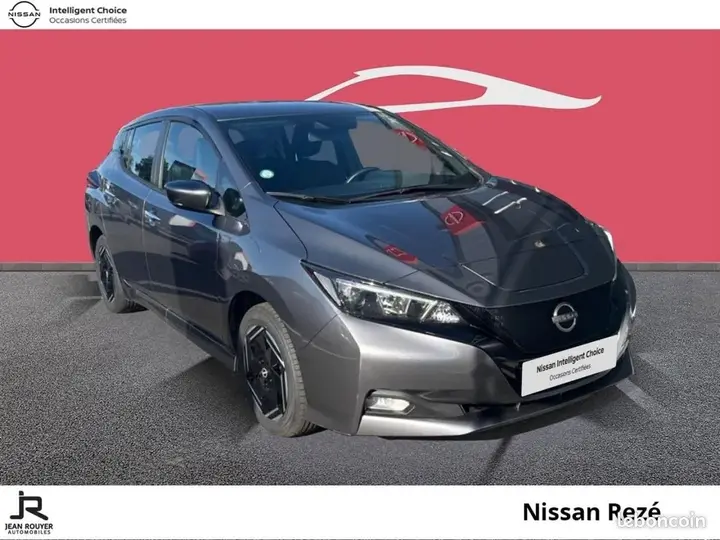 Nissan Leaf 2023 photo 2