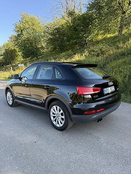 Audi Q3 2012 photo 4