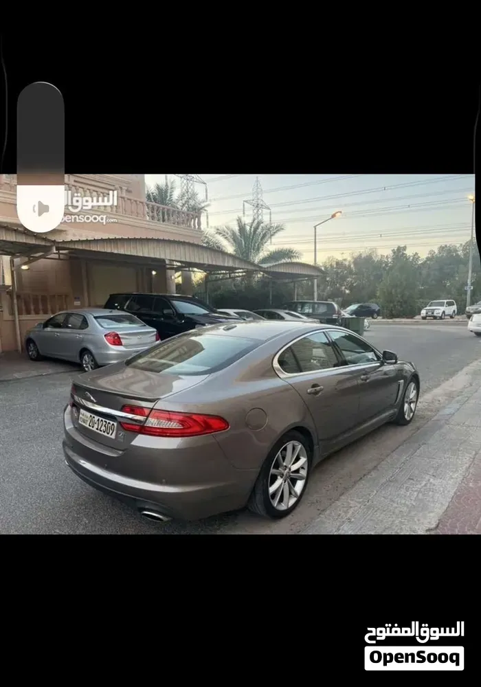 Jaguar Xf 2012 photo 4