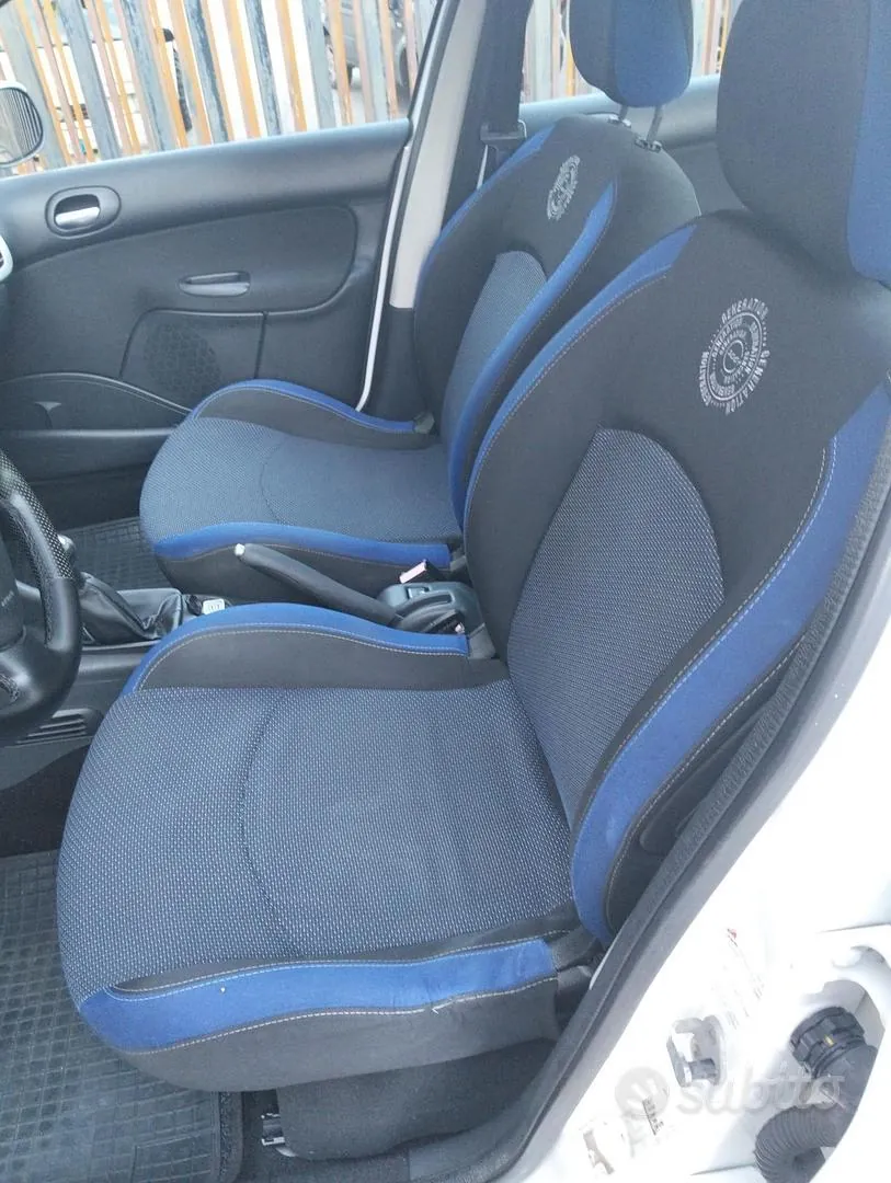 Peugeot 206 2012 photo 5