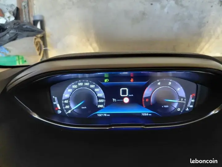 Peugeot 3008 2020 photo 3