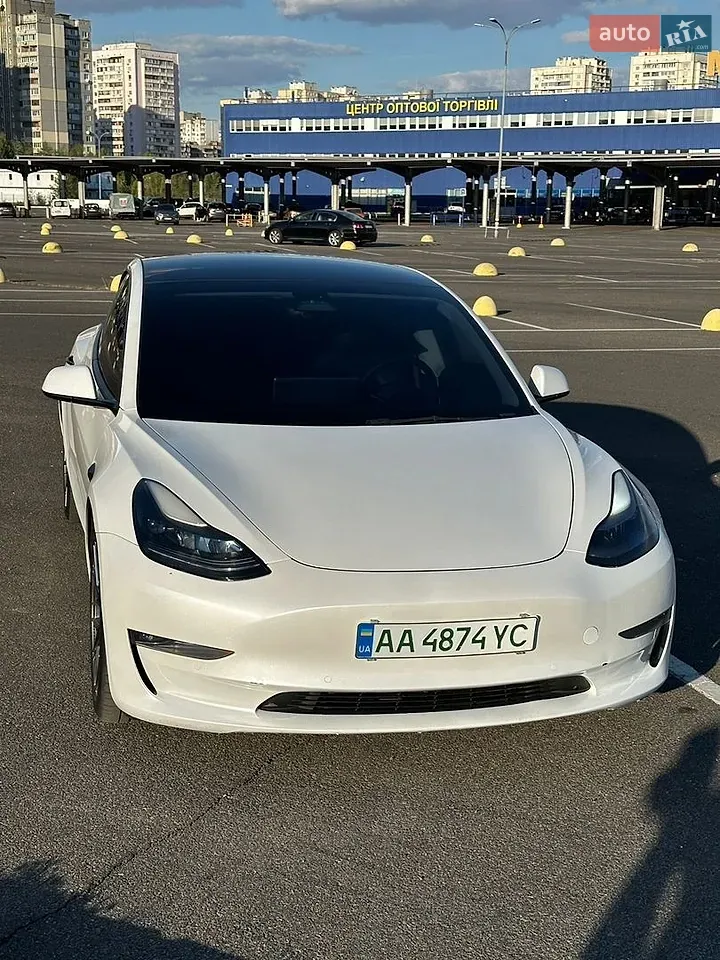 Tesla Model 3 2022 photo 4