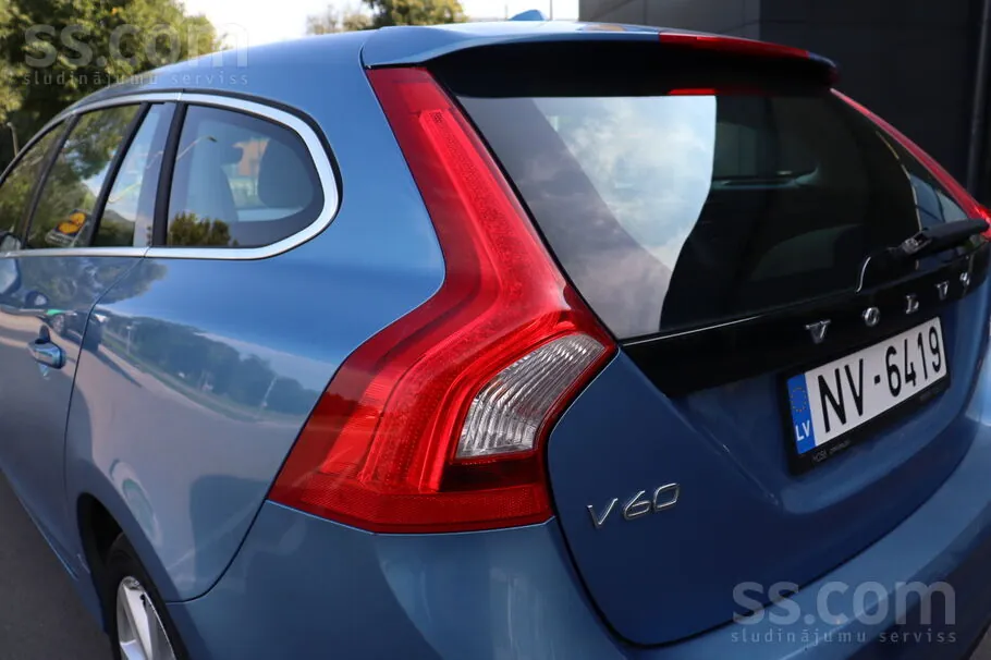 Volvo V60 2014 photo 5