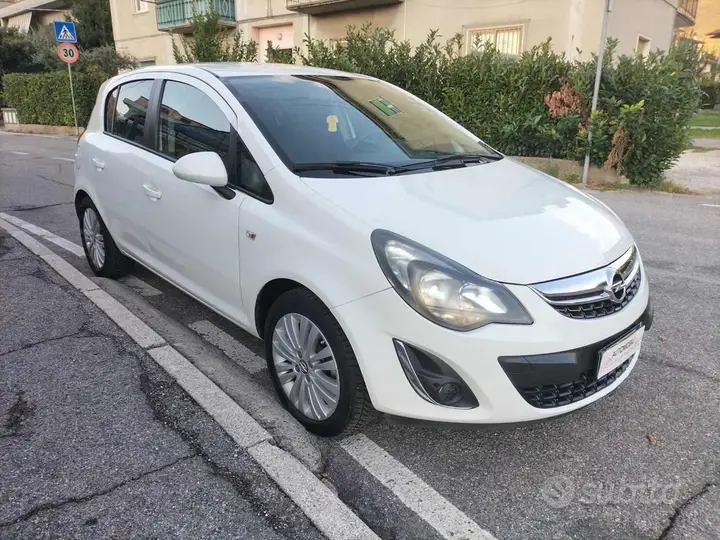 Opel Corsa 2013 photo 3