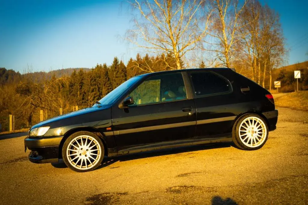 Peugeot 306 1995 photo 2