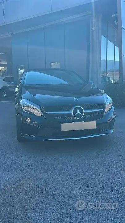 Mercedes-Benz A 180 2018 photo 3