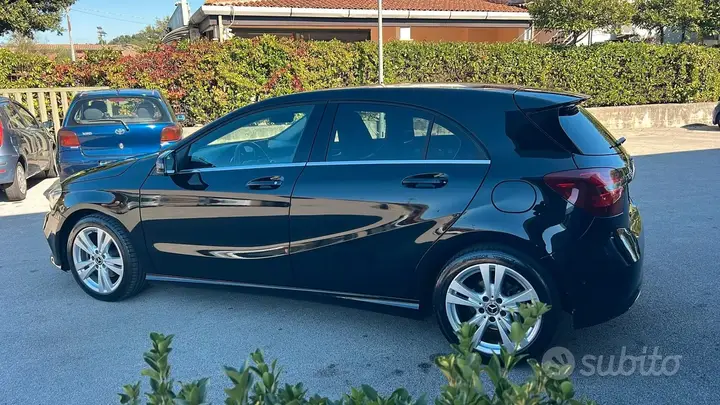 Mercedes-Benz A 180 2018 photo 4