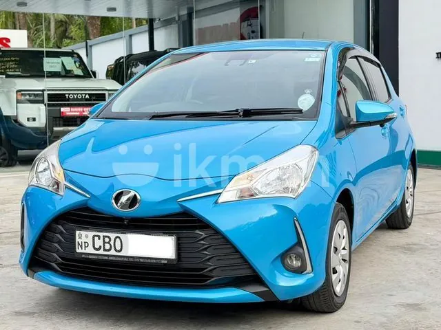 Toyota Vitz 2017 photo 2