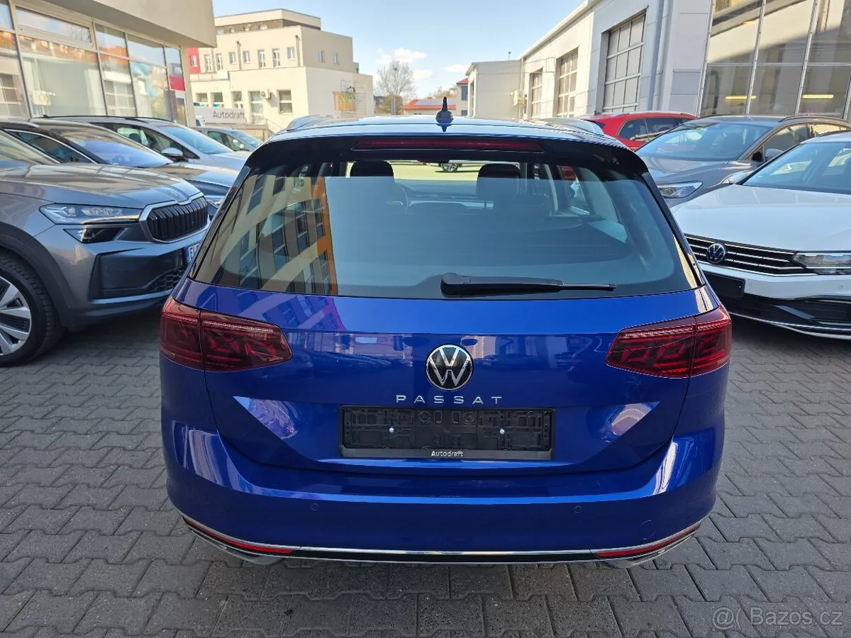 Volkswagen Passat 2023 photo 5