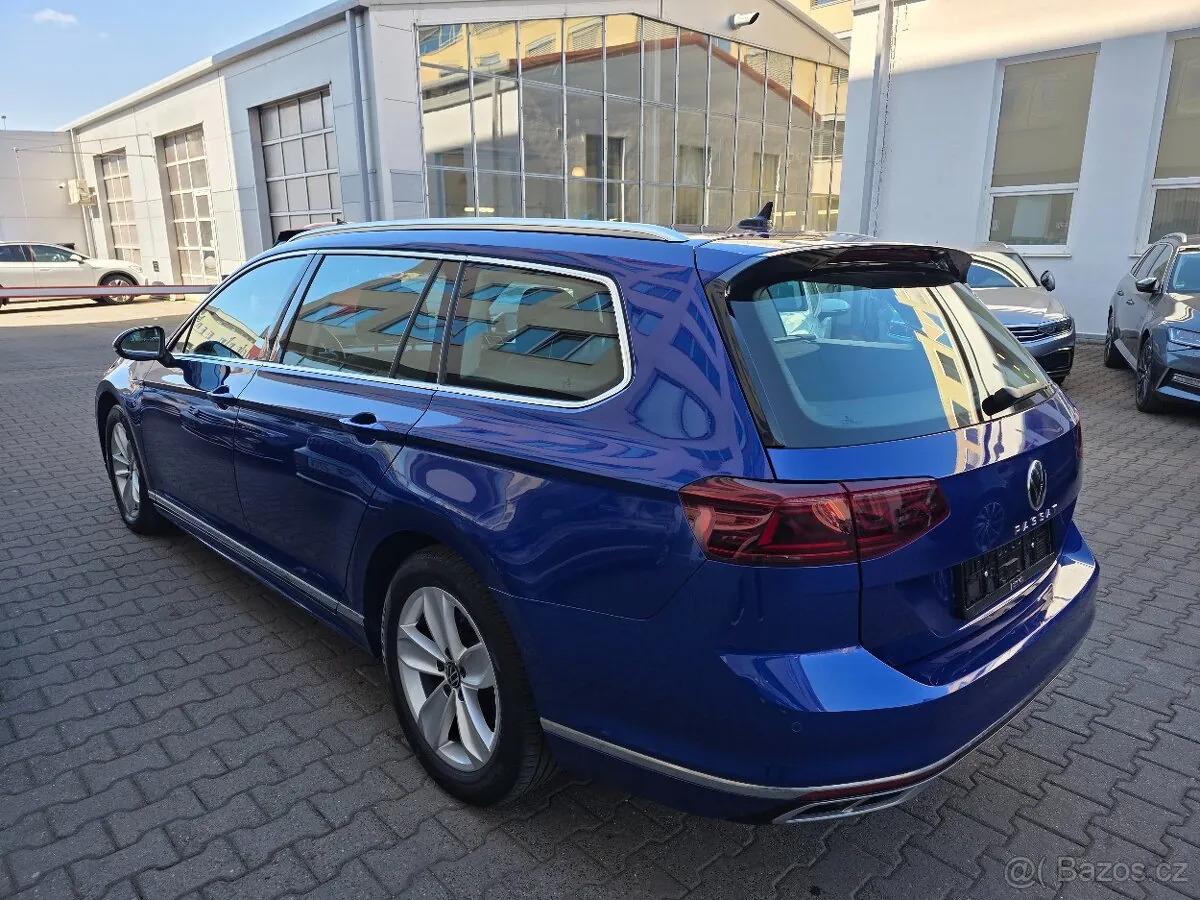 Volkswagen Passat 2023 photo 4