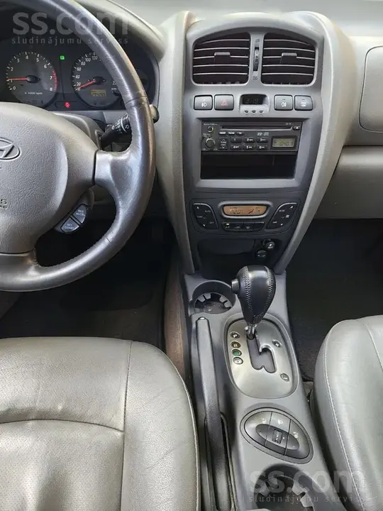Hyundai Santa Fe 2002 photo 5