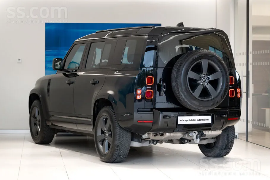 Land Rover Defender 2025 photo 3