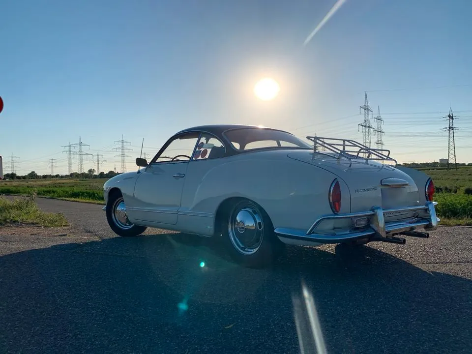 Volkswagen Karmann Ghia