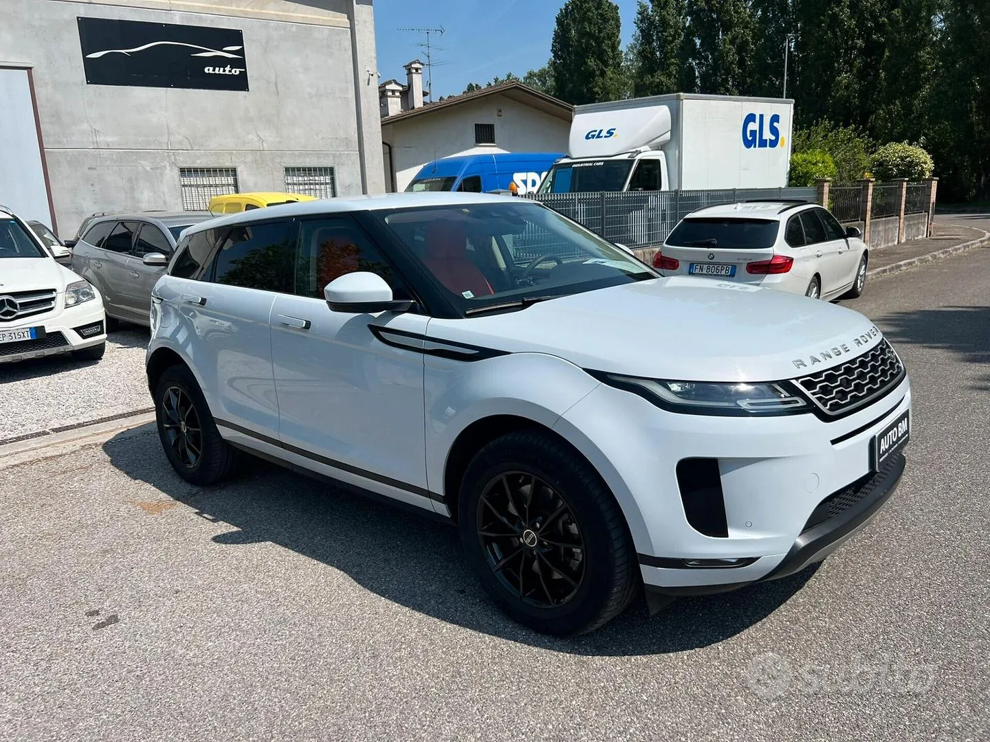 Land Rover Range Rover Evoque 2020 photo 2