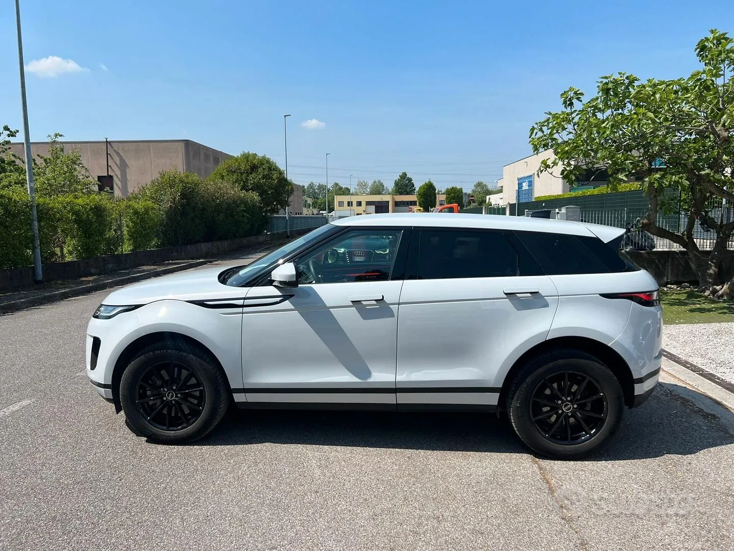 Land Rover Range Rover Evoque 2020 photo 4