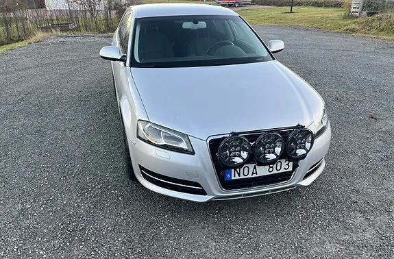 Audi A3 2012 photo 2
