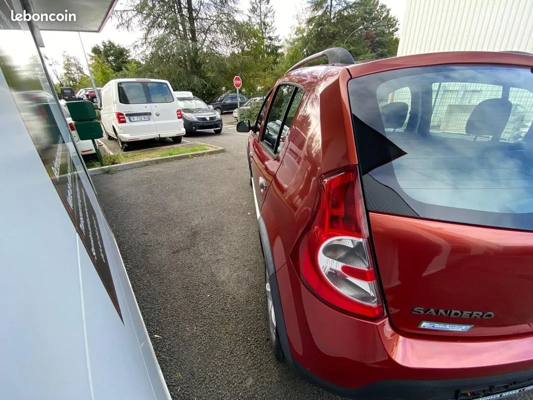 Dacia Sandero 2011 photo 3