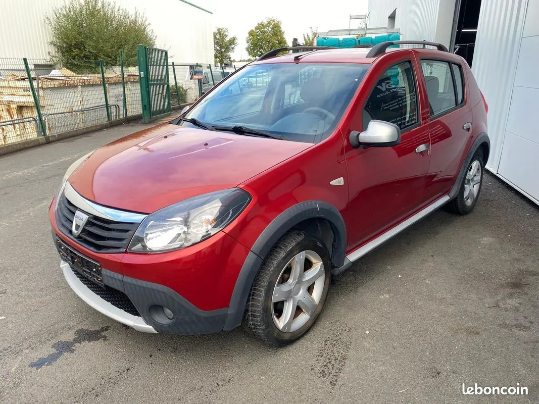 Dacia Sandero 2011 photo 2