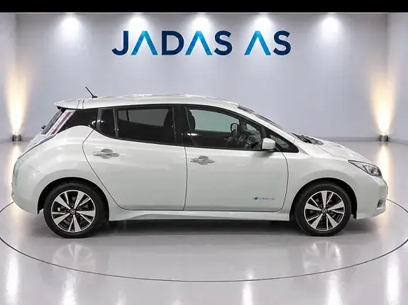 Nissan Leaf 2018 photo 3