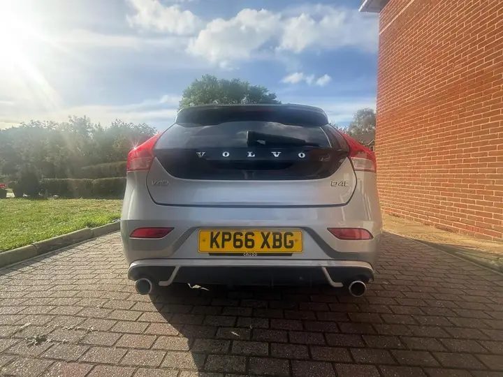 Volvo V40 2016 photo 4