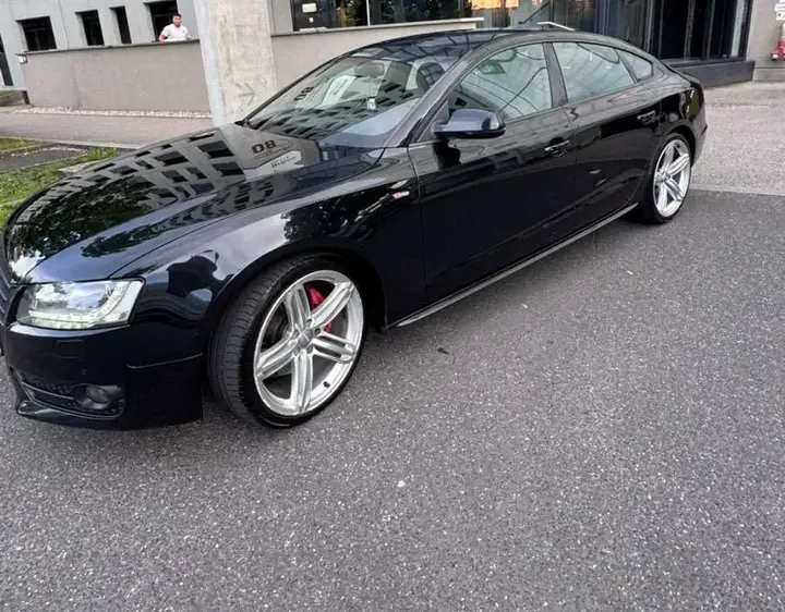 Audi A5 2011 photo 3