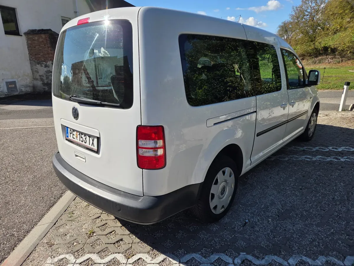 Volkswagen Caddy 2014 photo 2