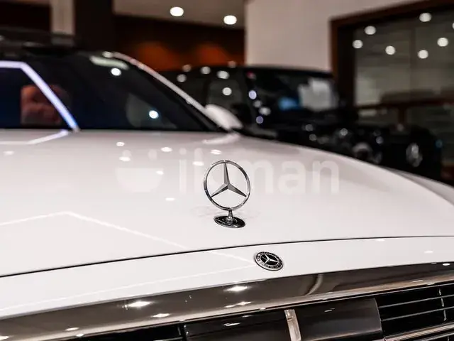 Mercedes-Benz S580E 2025 photo 3