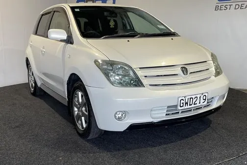 Toyota Ist
