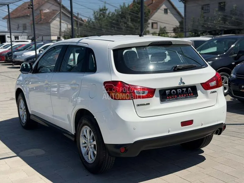 Mitsubishi Asx 2015 photo 4