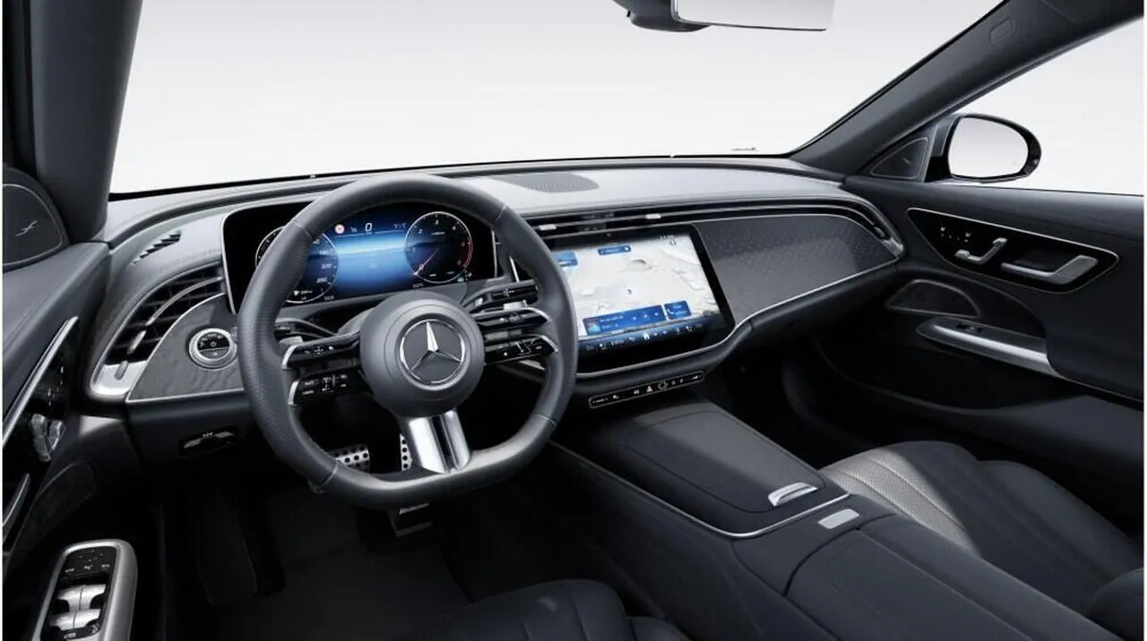 Mercedes-Benz E-Class photo 5