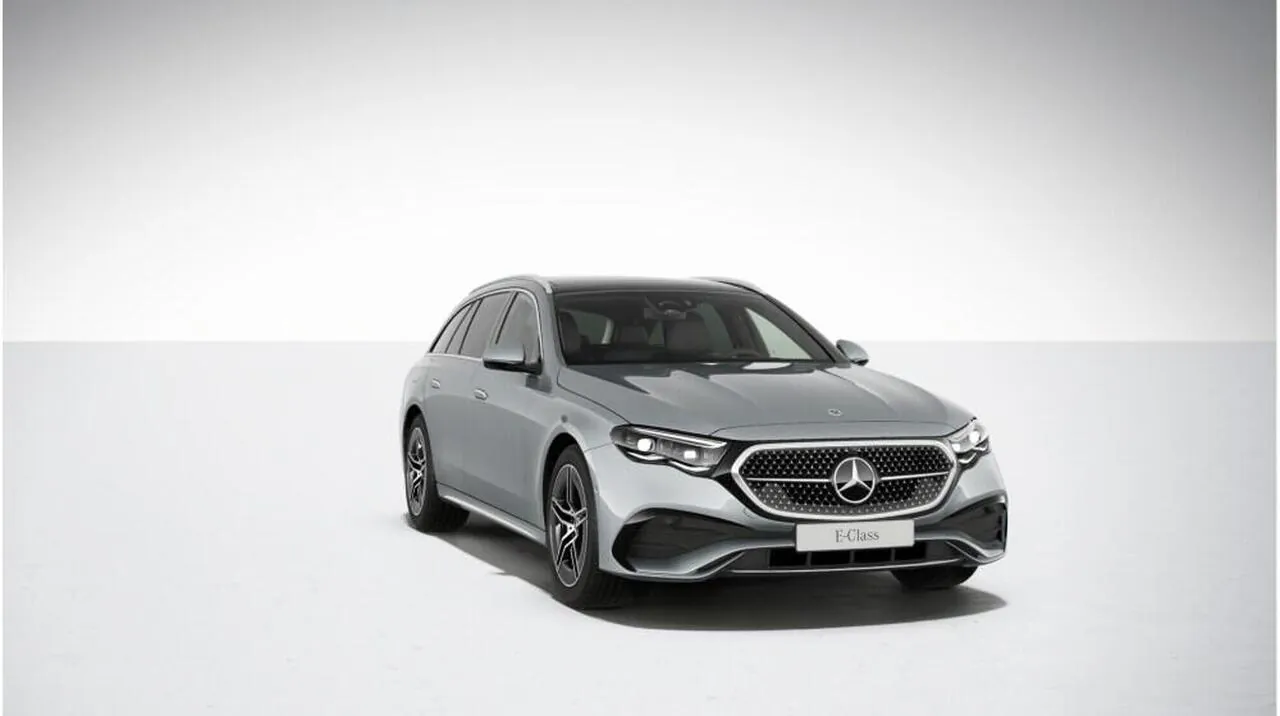 Mercedes-Benz E-Class photo 2