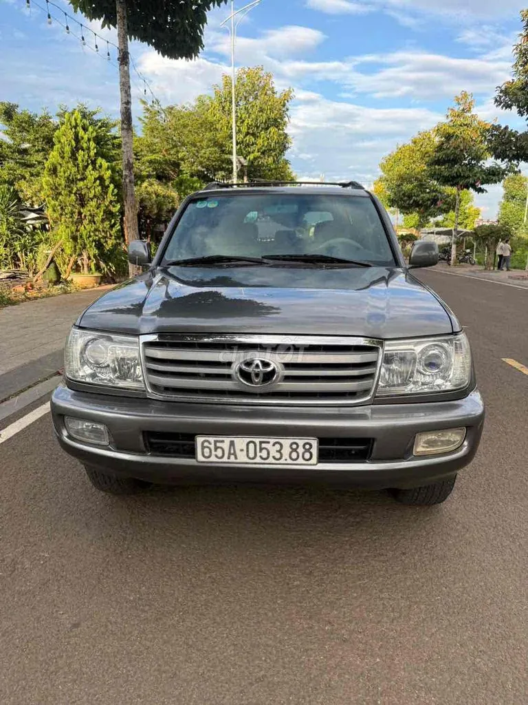 Toyota Land Cruiser