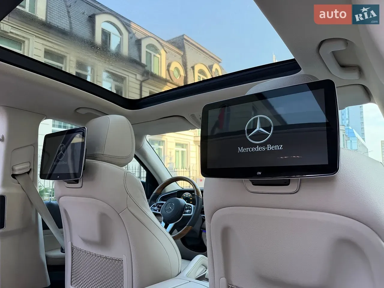 Mercedes-Benz Gls-Class 2019 photo 3