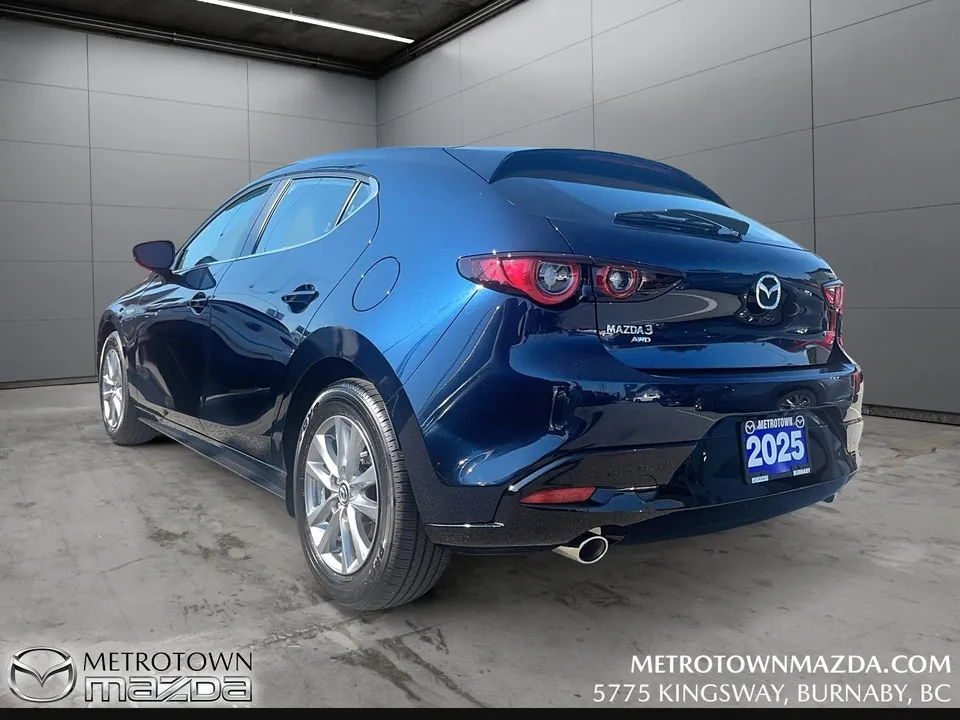 Mazda Mazda3 2025 photo 5