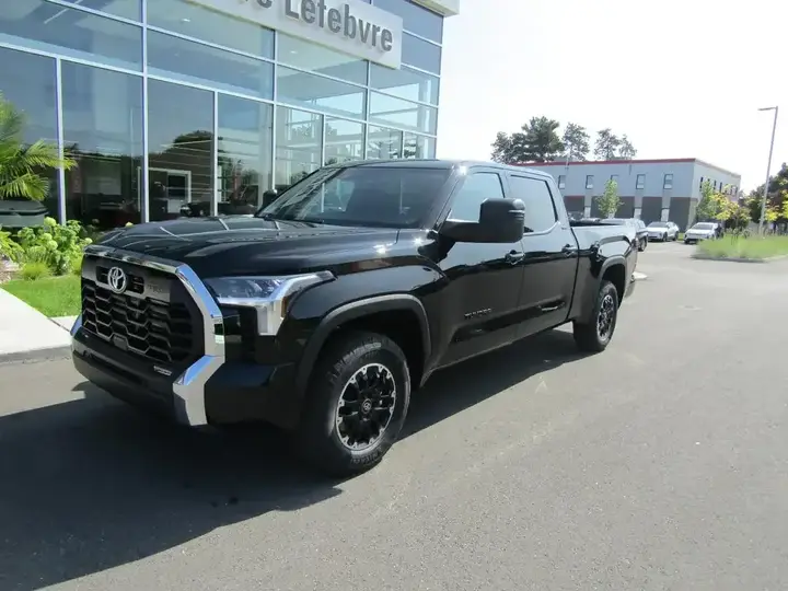 Toyota Tundra 2026 photo 2