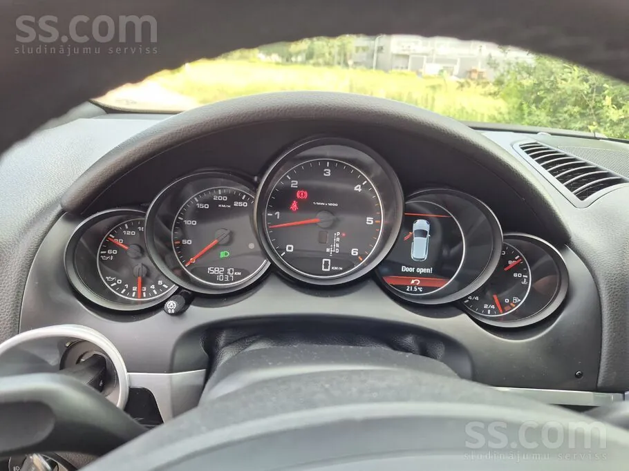 Porsche Cayenne 2013 photo 3
