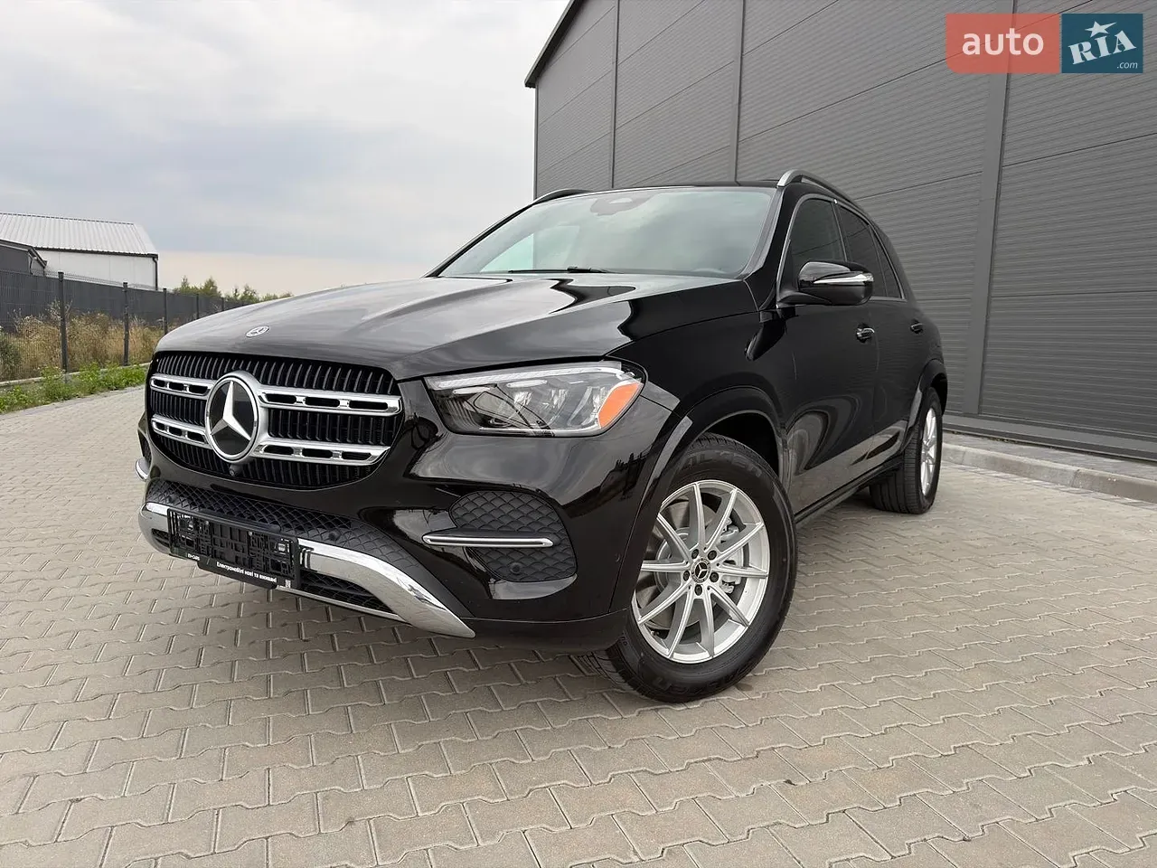 Mercedes-Benz Gle-Class 2024 photo 2