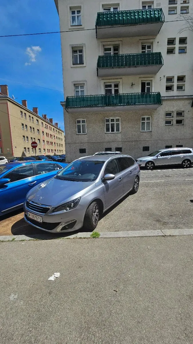 Peugeot 308 2015 photo 2