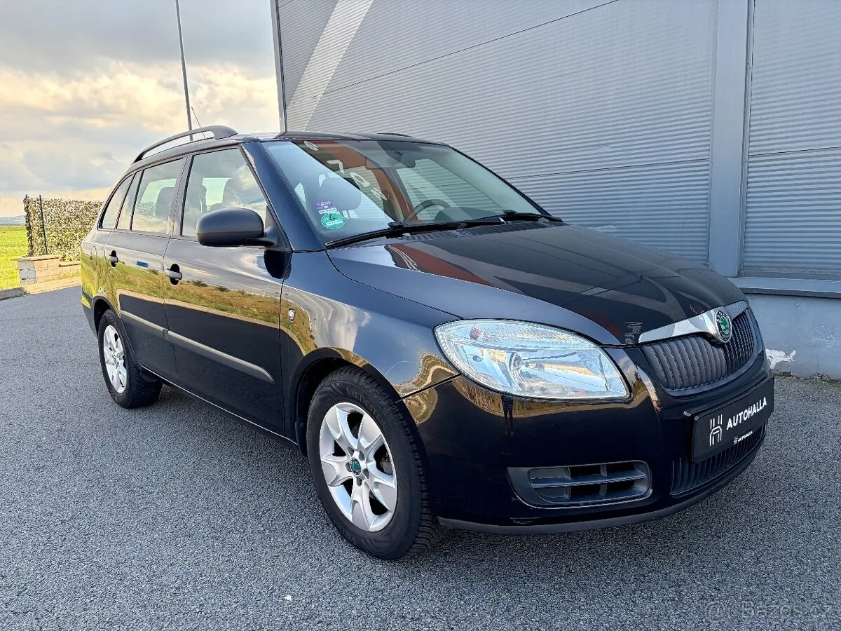 Skoda Fabia Combi 2009 photo 4