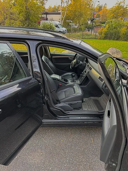 Volvo V70 2009 photo 5