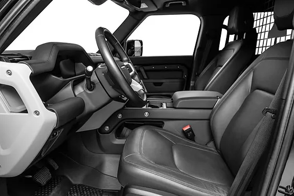 Land Rover Defender 110 2024 photo 5