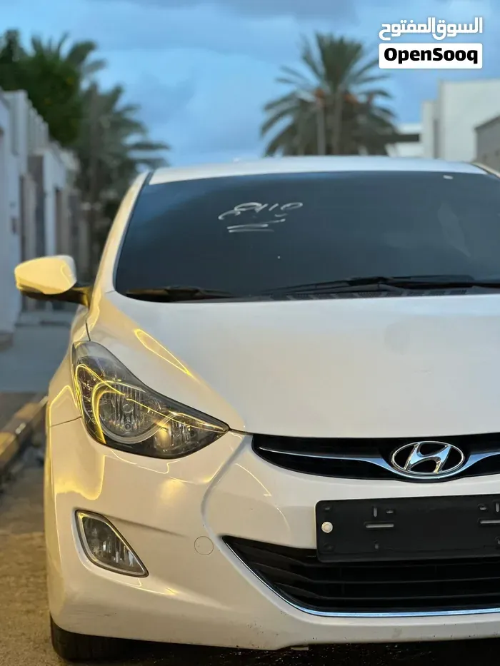 Hyundai Elantra 2012 photo 3