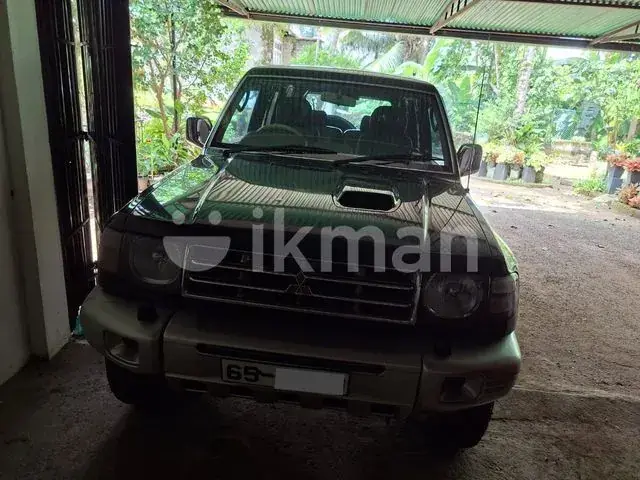 Mitsubishi Pajero 1999 photo 2