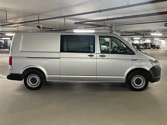 Volkswagen Transporter 2019 photo 2