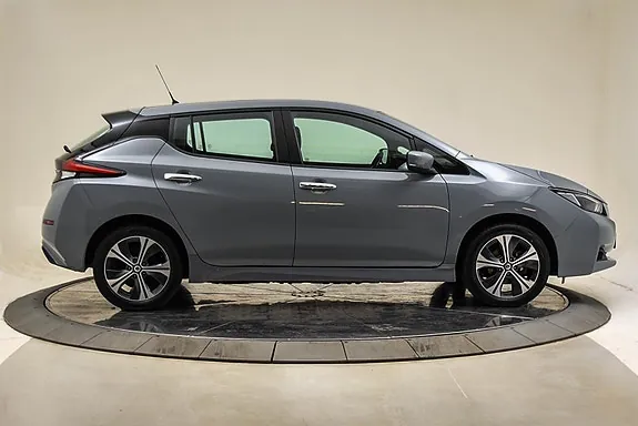 Nissan Leaf 2021 photo 3