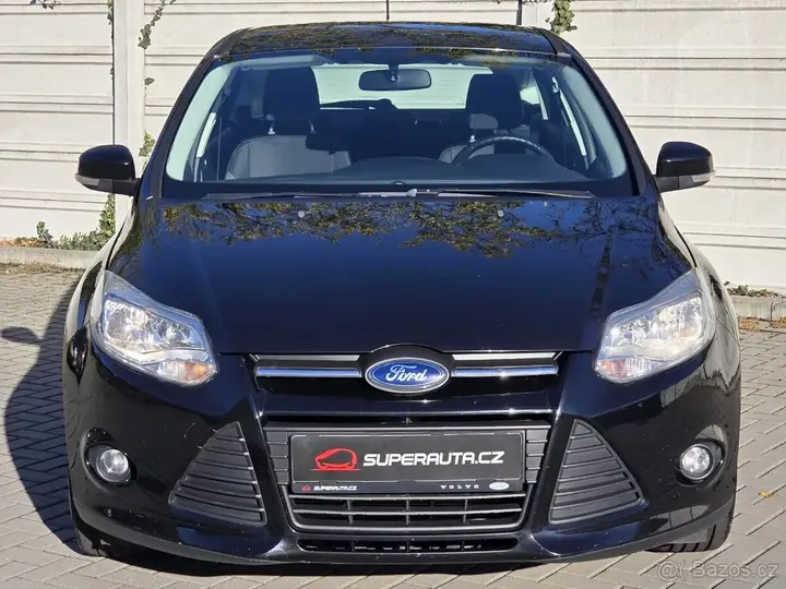 Ford Focus 2013 photo 2