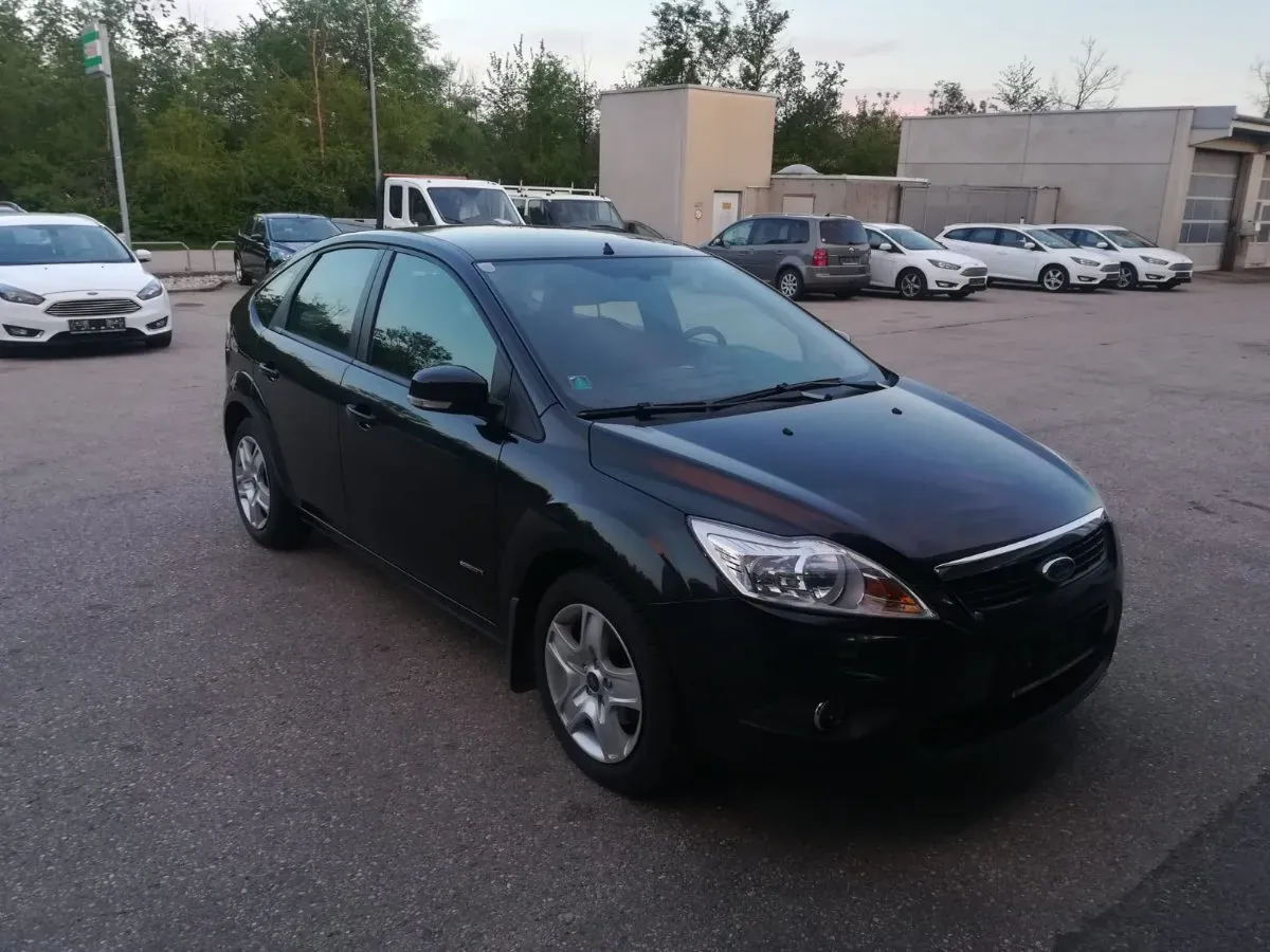 Ford Focus 2011 photo 3