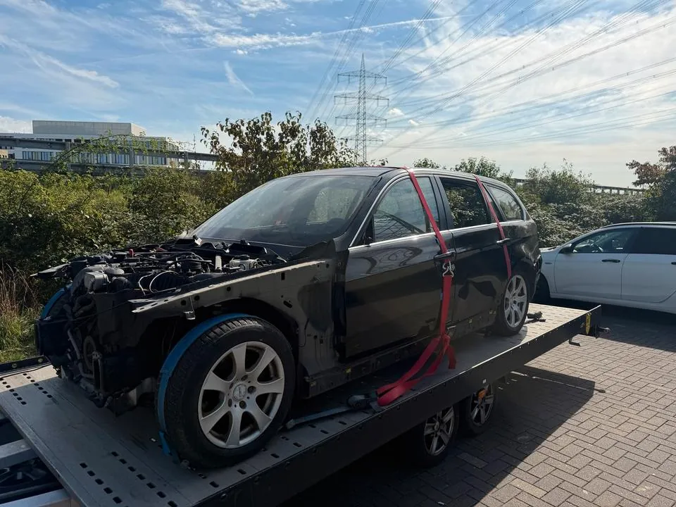 BMW E91 318I