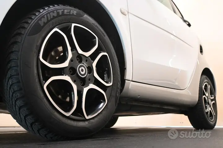 Smart Fortwo 2017 photo 4