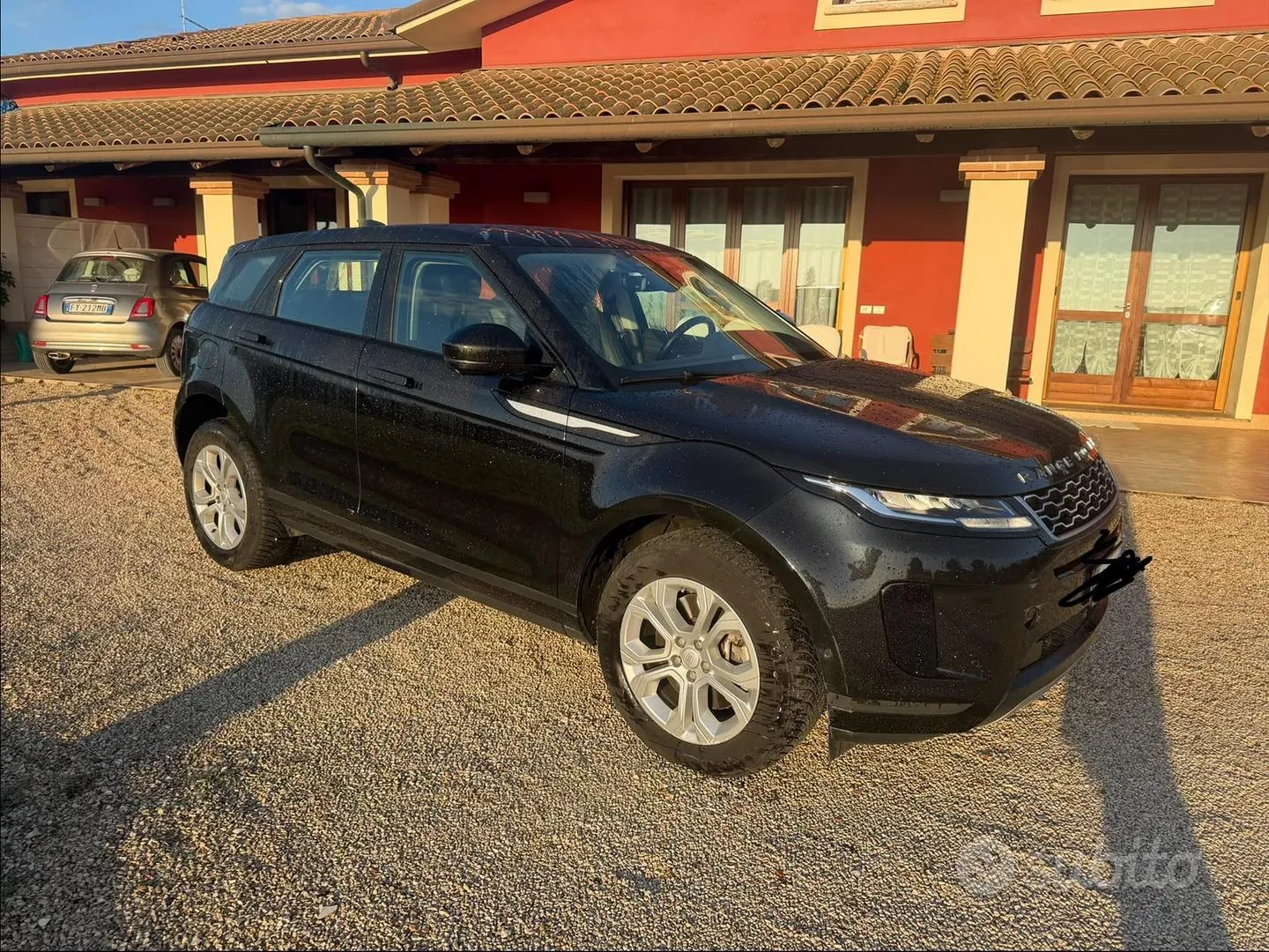 Land Rover Range Rover Evoque 2021 photo 2